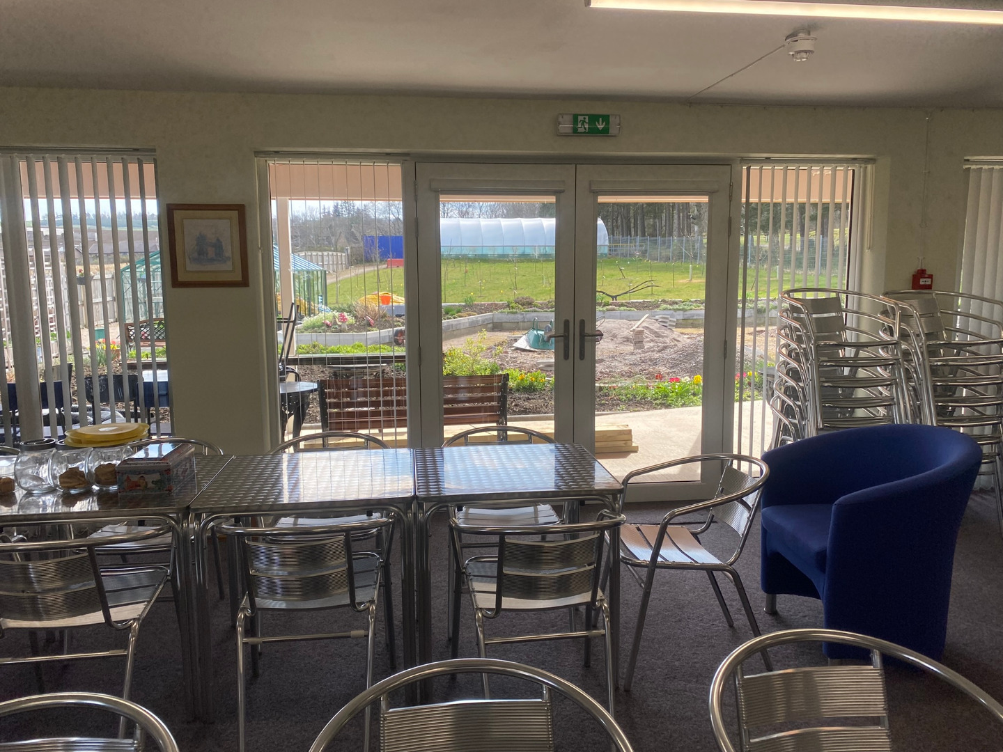 Café and kitchen area