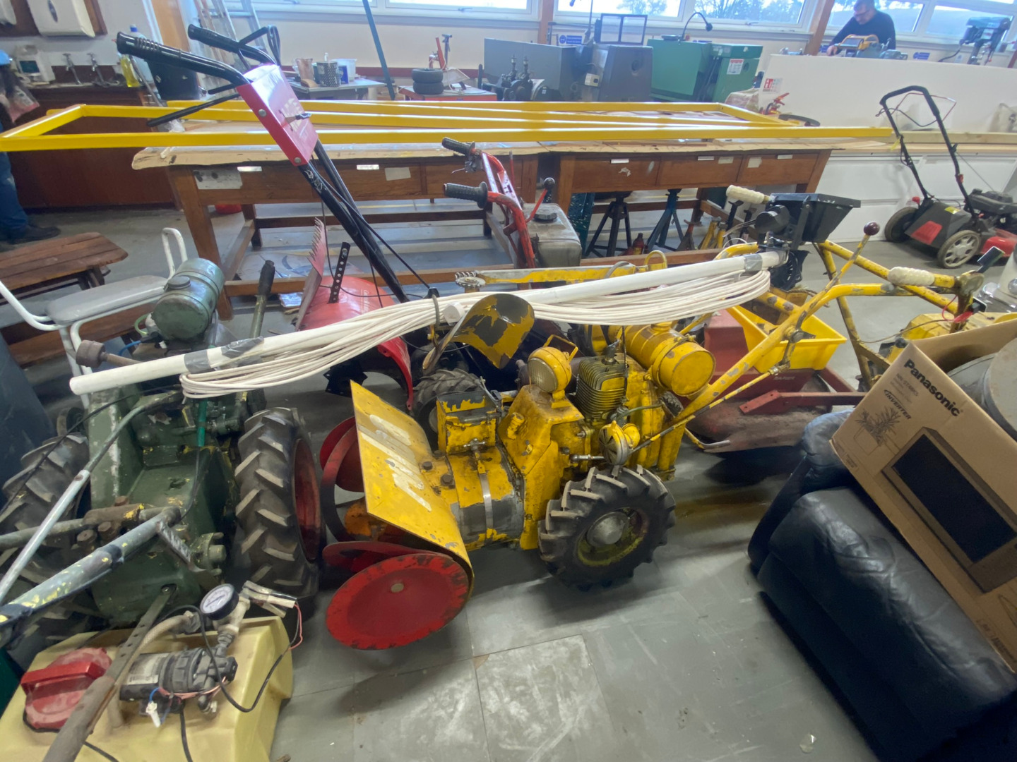 Pre-owned garden machinery and tools